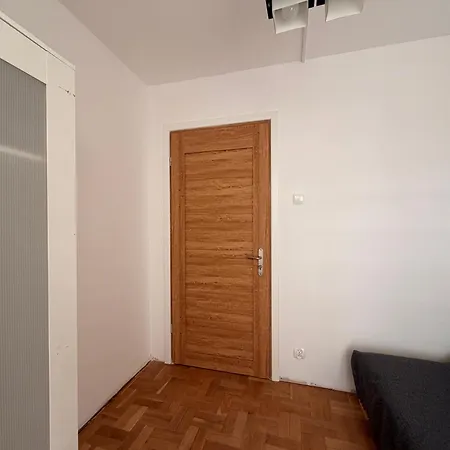 Mieszkanie 4 Pokojowe Orunia דירה